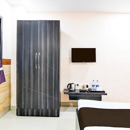 Super Collection O Behala Hotel Bhasa Ngoại thất bức ảnh