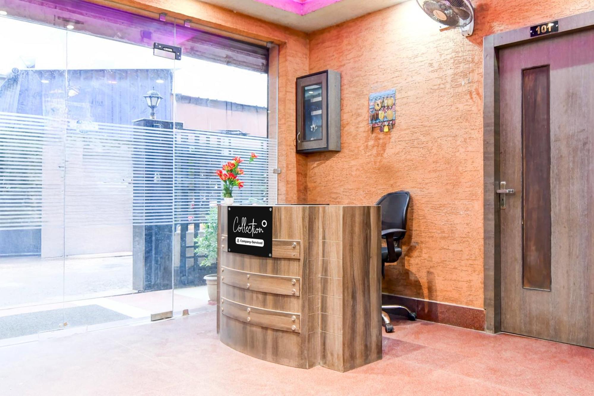 Super Collection O Behala Hotel Bhasa Ngoại thất bức ảnh